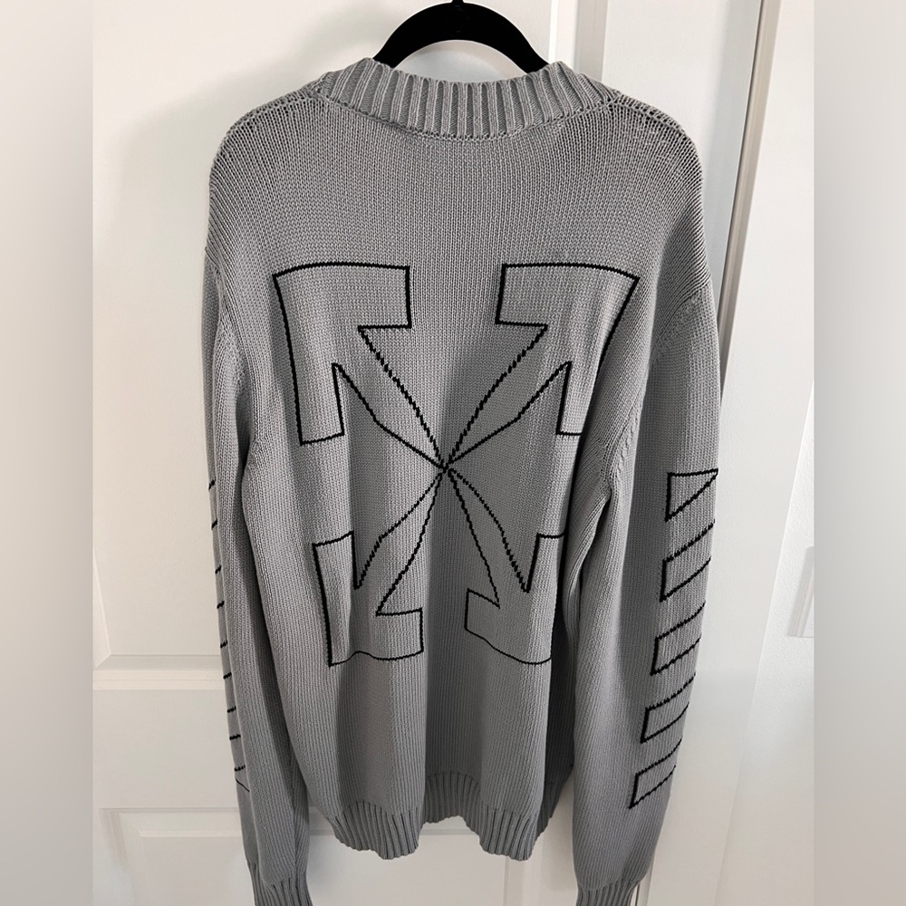 Off-White
Size L - Outline logo cotton blend knit sweater